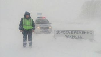 23 трассы в Алтайском крае перекрыты 29 января из-за непогоды