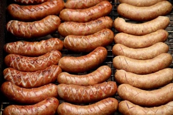 Белгородец может сесть на два года за кражу 15 палок колбасы
