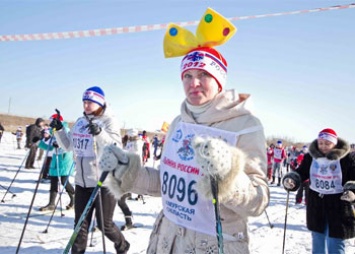 Для амурских участников «Лыжни-2020» купили шапочки и номера