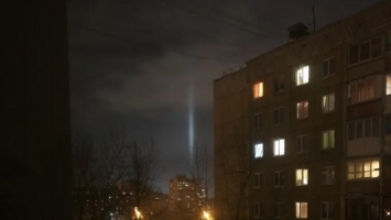 В Барнауле по вечерам стали появляться светящиеся столбы