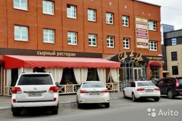 Бизнес врозь: в Барнауле выставили на продажу легендарный сырный ресторан Cafe de lafe