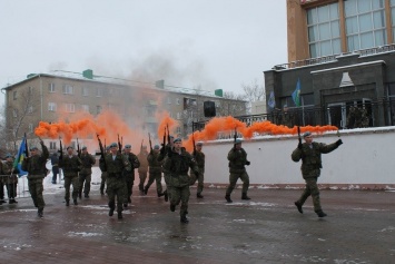 Показательные выступления Новороссийского десантно-штурмового горного соединения прошли в Старом Осколе