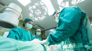 Впервые алтайские врачи удалили у ребенка опухоль селезенки