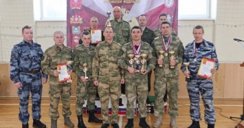 Тагильчане заняли второе место на чемпионате УрФО Росгвардии по офицерскому троеборью