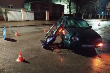 В Черняховске «Фольксваген» сбил пьяного мотоциклиста, пострадали двое (фото)