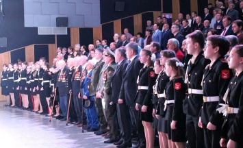 В Старом Осколе в ЦМИ поздравили военнослужащих и ветеранов с 23 февраля