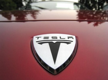 Tesla создаст сверхъемкие аккумуляторы для электромобилей