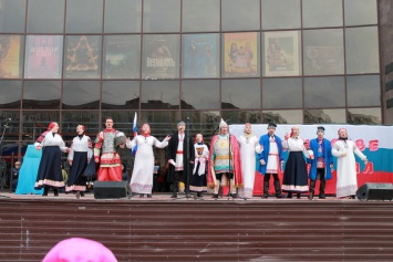 На площади Победы в Старом Осколе отпраздновали День народного единства!