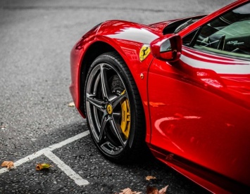 С начала года в России продали 26 новых авто Ferrari