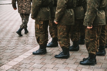 Увольняющие командиров за недовольство солдат социальные центры появятся в ВС РФ