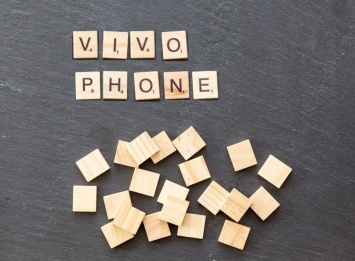 Анонсирован первый в мире смартфон с непрерывным оптическим зумом Vivo Apex