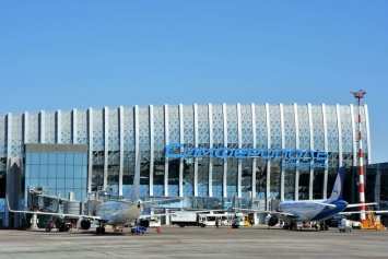 В аэропорту Симферополя готовятся к экстренной посадке самолета из-за сообщения о бомбе