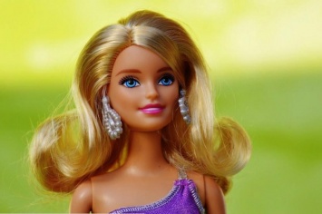 Минздрав: Кукла Барби является причиной почечной недостаточности