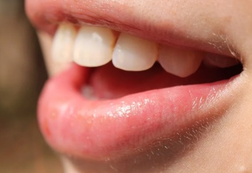 Ученые научились стимулировать процесс самовосстановления зубов