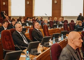 Амурские депутаты поддержали поправки в Конституцию РФ