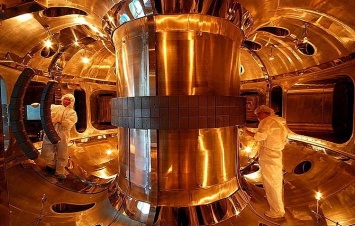 Лед физики назвали идеальным «топливом» для термоядерного реактора