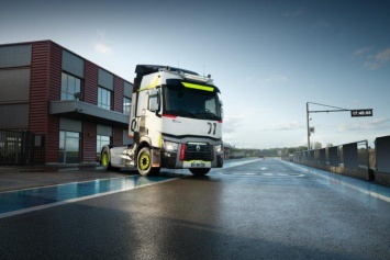 Представлен спортивный грузовик Renault Trucks T01