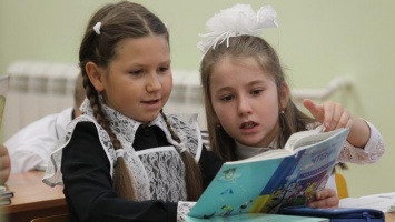Каникулы в школах Алтайского края начнутся раньше из-за коронавируса