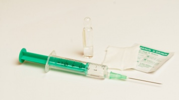 Вакцину от коронавируса тестируют в США