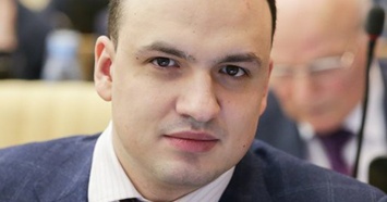 В Екатеринбурге депутат Дмитрий Ионин закрыл свою общественную приемную на карантин
