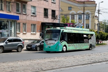 В пятницу троллейбусы направляют в объезд Комсомольской
