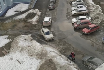 Кемеровские коммунальщики лишили инвалида возможности гулять на улице