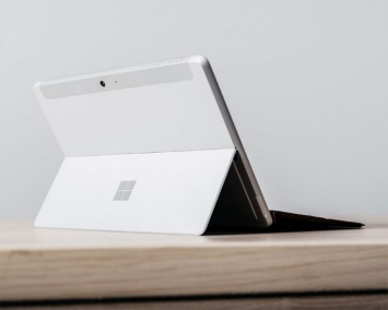 Планшет Microsoft Surface Go после обновления прибавит в цене