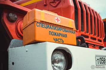 Злоумышленники подожгли раритетный автомобиль в Кузбассе