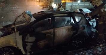 В Нижнем Тагиле за ночь сгорели два автомобиля