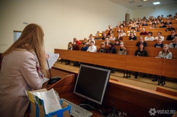 Кузбасские студенты отправятся на внеплановые каникулы из-за коронавируса