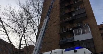 В Екатеринбурге во время ночного пожара пострадали три человека