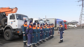 40 новосибирских спасателей прибыли в Алтайский край