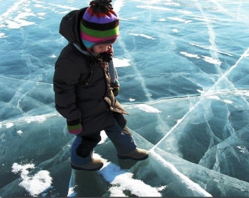 В Чувашии провалился под лед и утонул ребенок