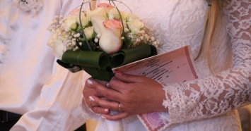 В Нижнем Тагиле ЗАГСы продолжают регистрировать браки в условиях полной изоляции