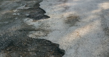 Мэр Нижнего Тагила: «На 600 миллионов сделали дороги, а один тротуар не потяните?!»