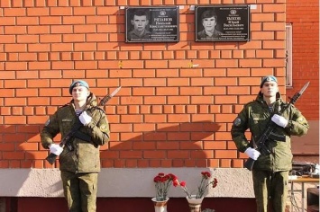 В школах Старооскольского округа установят памятные доски в честь воинов - афганцев