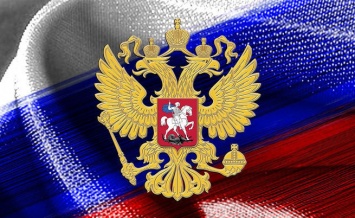 Кремль прокомментировал слова Макрона о путях развития России
