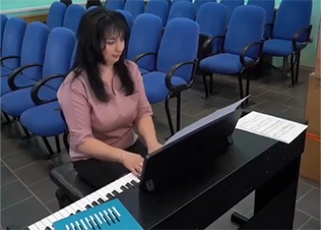 Детская школа искусств Свободного получила электронные пианино