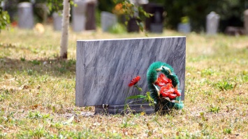 Умерших от коронавируса белгородцев будут хоронить на обычных кладбищах в закрытых гробах