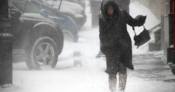 МЧС предупреждает свердловчан о мокром снеге и усилении ветра