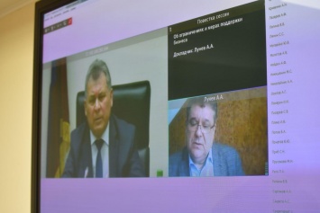 Блин. ком: депутаты Алтайского Заксобрания провели зависающую «репетицию» грядущей онлайн-сессии