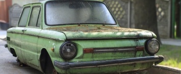 В России могут появиться штрафы за автохлам, сосульки и порчу деревьев