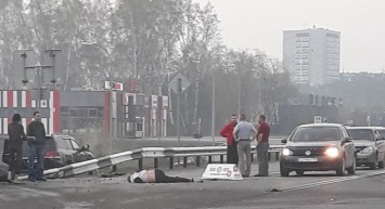 Автомобили столкнулись на кемеровском перекрестке
