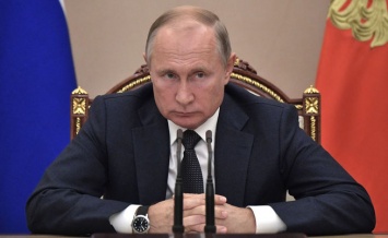 Путин продлил режим нерабочих дней до 11 мая