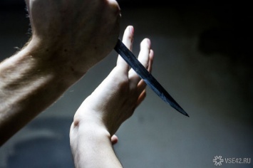 Разбойник с ножом напал на работницу микрокредитной конторы в Кузбассе