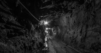 Четыре человека пострадали при горном ударе в шахте под Североуральском
