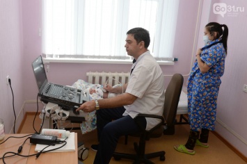 Новый мобильный аппарат УЗИ появился в Губкинской детской больнице