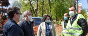 Шапша и Денисов проверили ход ремонта дорог в Калуге