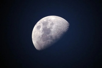 NASA опровергло информацию о нежелании включать Россию в соглашение по Луне