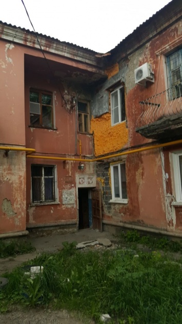 Общественники просят прокуратуру поторопить чиновников с расселением разрушающихся домов в Барнауле